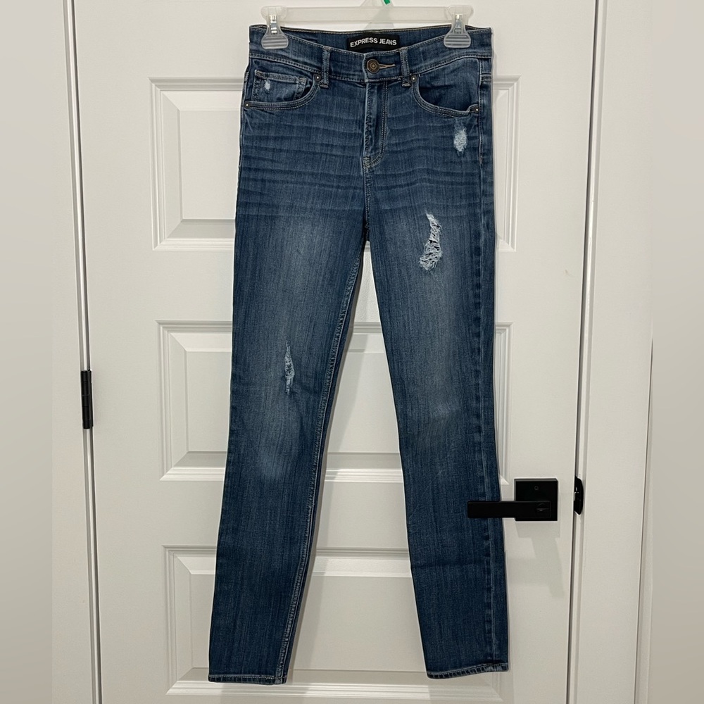 LIKE NEW 2 x Express LEGGING
HIGH RISE for $29